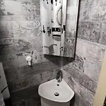 Luxury Neptune Center *