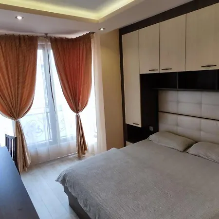 شقة Luxury Neptune Center